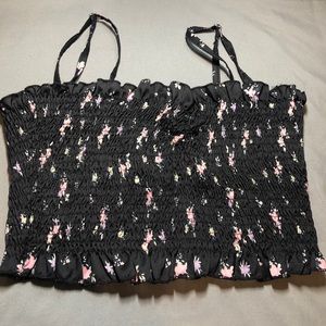 Black Floral Cropped Tank Top